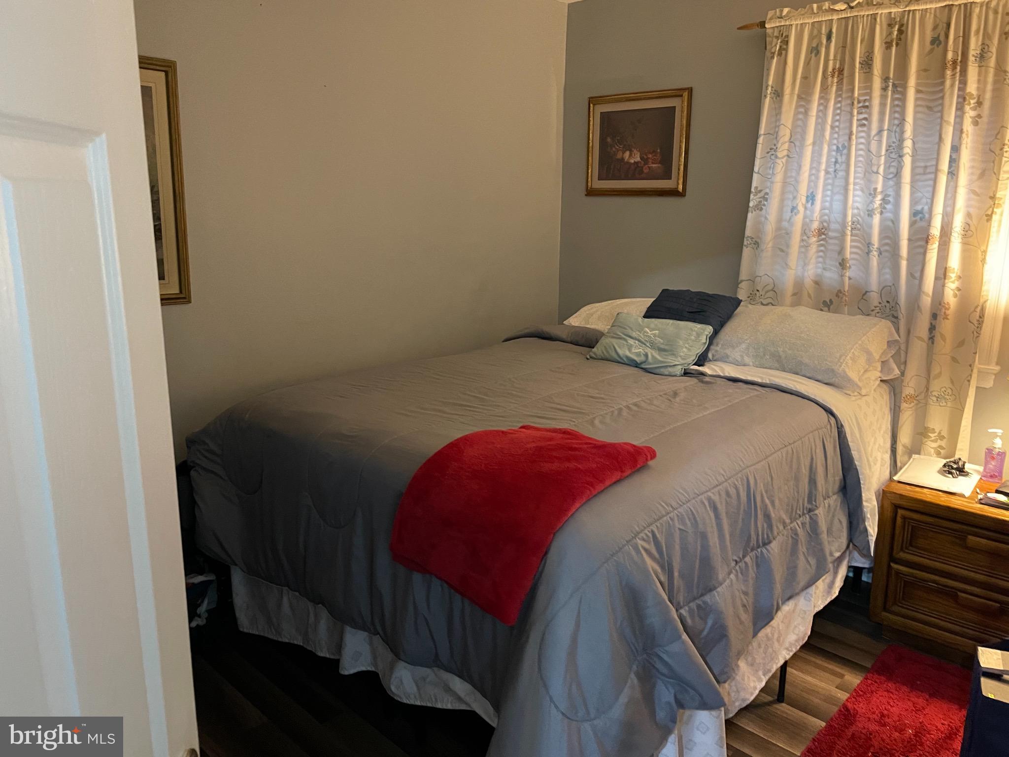 7303 Ryers Avenue Philadelphia, PA 19111 - Photo 13 of 26 Main Floor Bedroom (1 of 2)