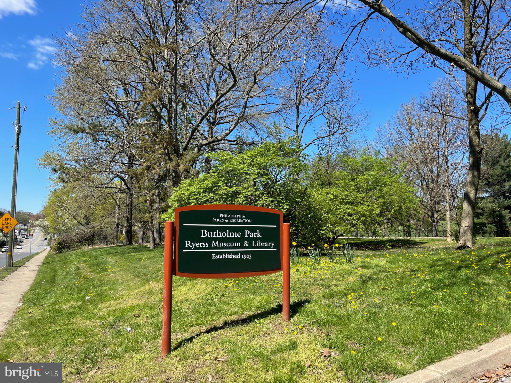 7303 Ryers Avenue Philadelphia, PA 19111 - Photo 23 of 26 One Block to Burholme Park!