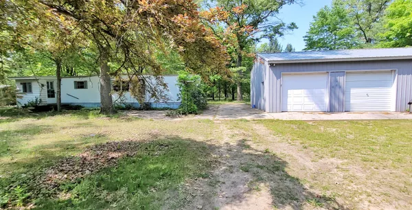 $140,000 | 5350 East Crystal Lake Road, Holton, MI 49425