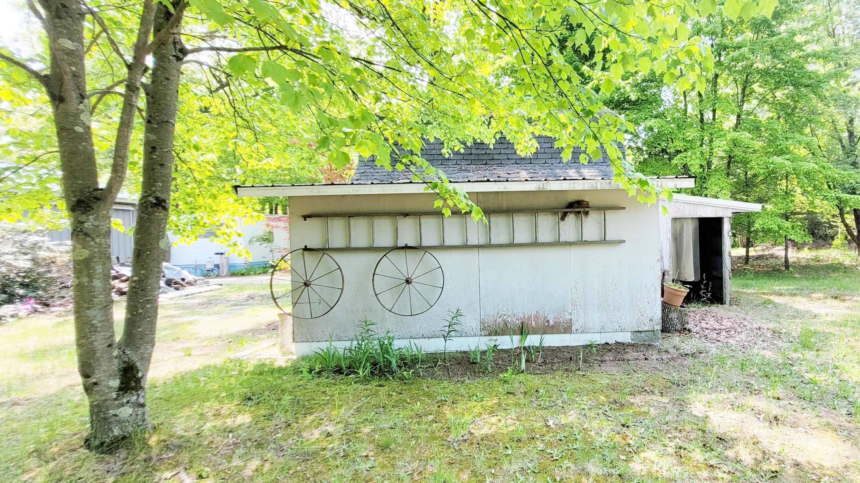5350 East Crystal Lake Road Holton, MI 49425 - Photo 17 of 32 extra outbuilding
