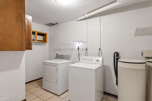 $450,000 | 4601 Hillcrest Drive, Yakima, WA 98901