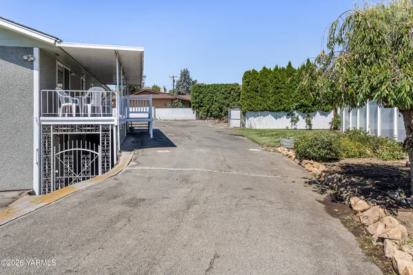 $450,000 | 4601 Hillcrest Drive, Yakima, WA 98901