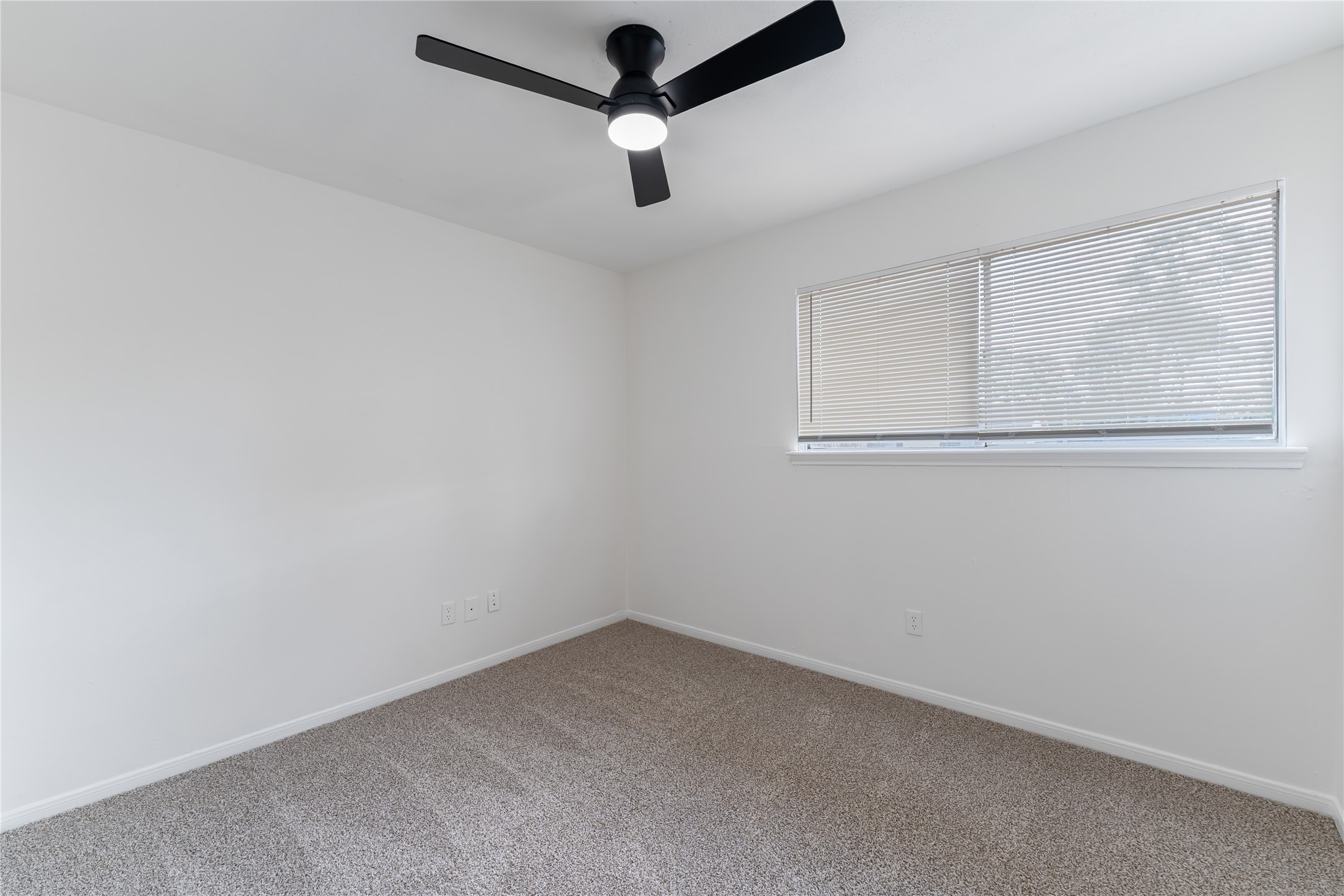 4927 Glendower Drive Spring, TX 77373 - Photo 17 of 22 an empty room with a window