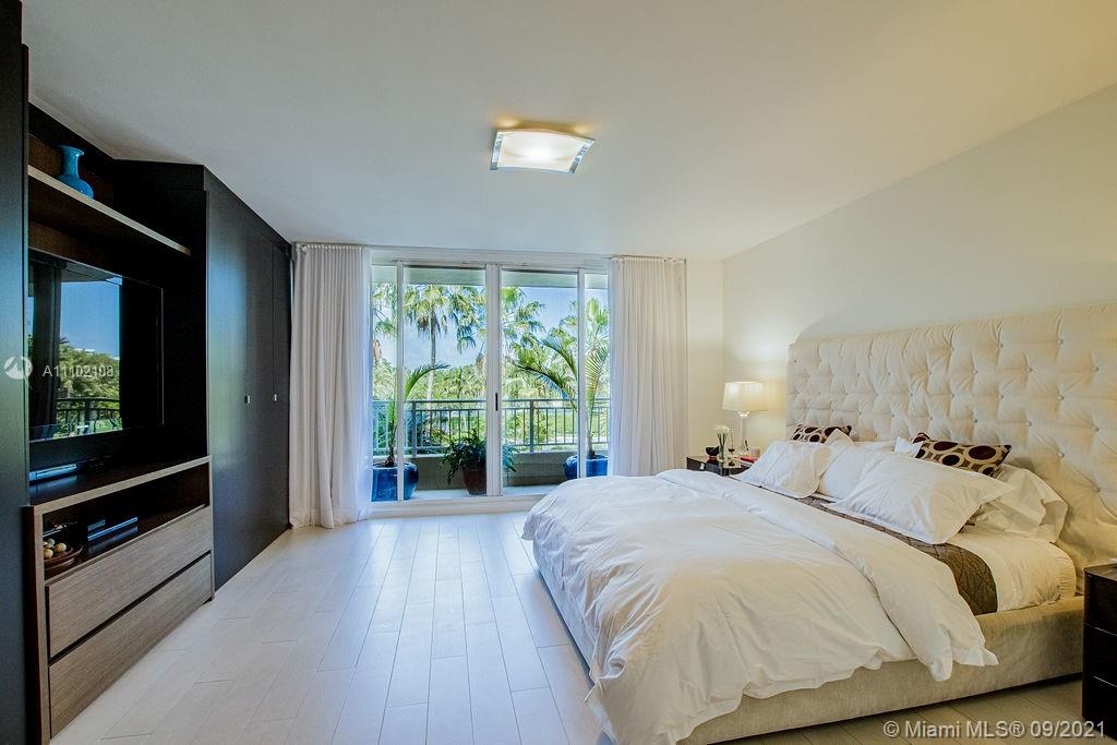 765 Crandon Boulevard, Unit 206 Key Biscayne, FL 33149 - Photo 6 of 49