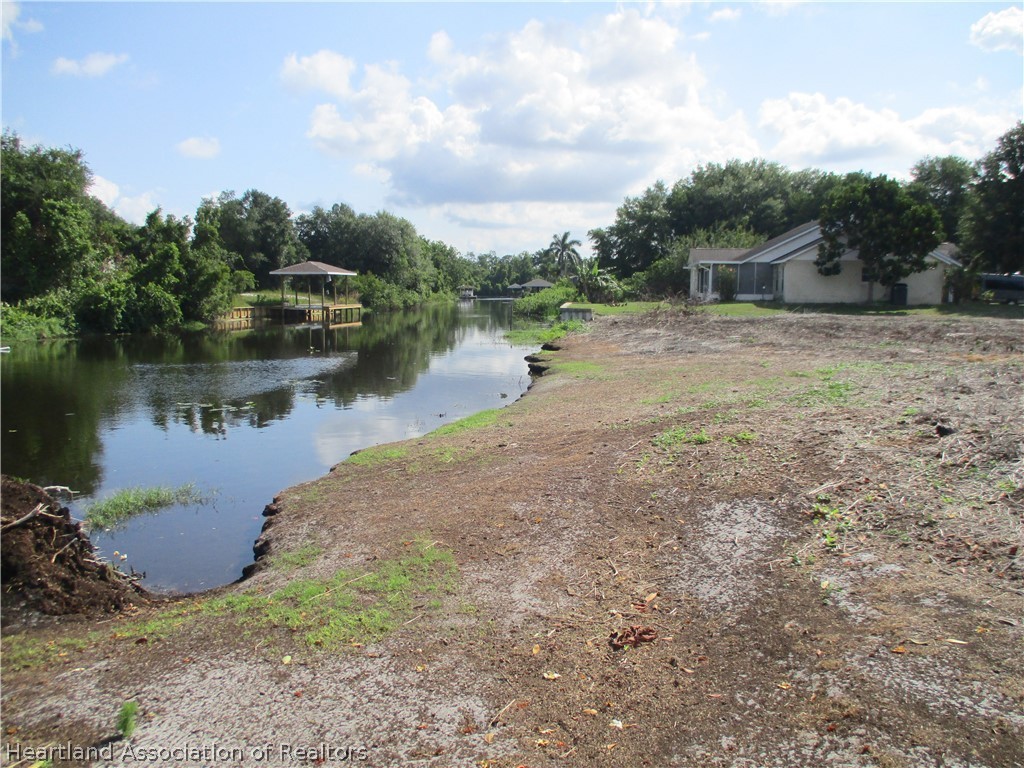 154 Mango Road Northeast Lake Placid, FL 33852 - Photo 1 of 3 Gallery Image 1