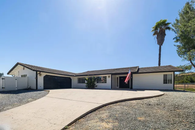 $899,900 | 23637 Barrego Way, Ramona, CA 92065