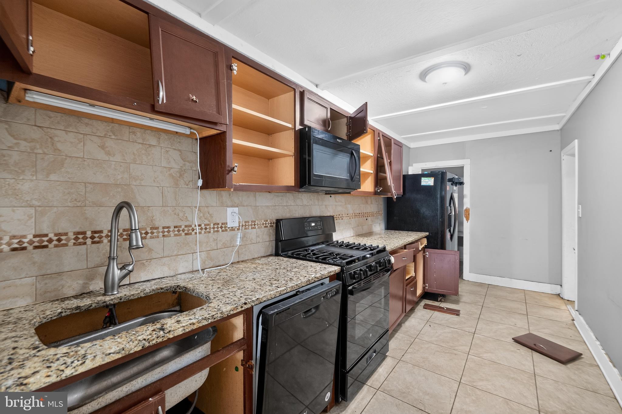 2964 Cornwall Road Dundalk, MD 21222 - Photo 12 of 31 Gallery Image 12