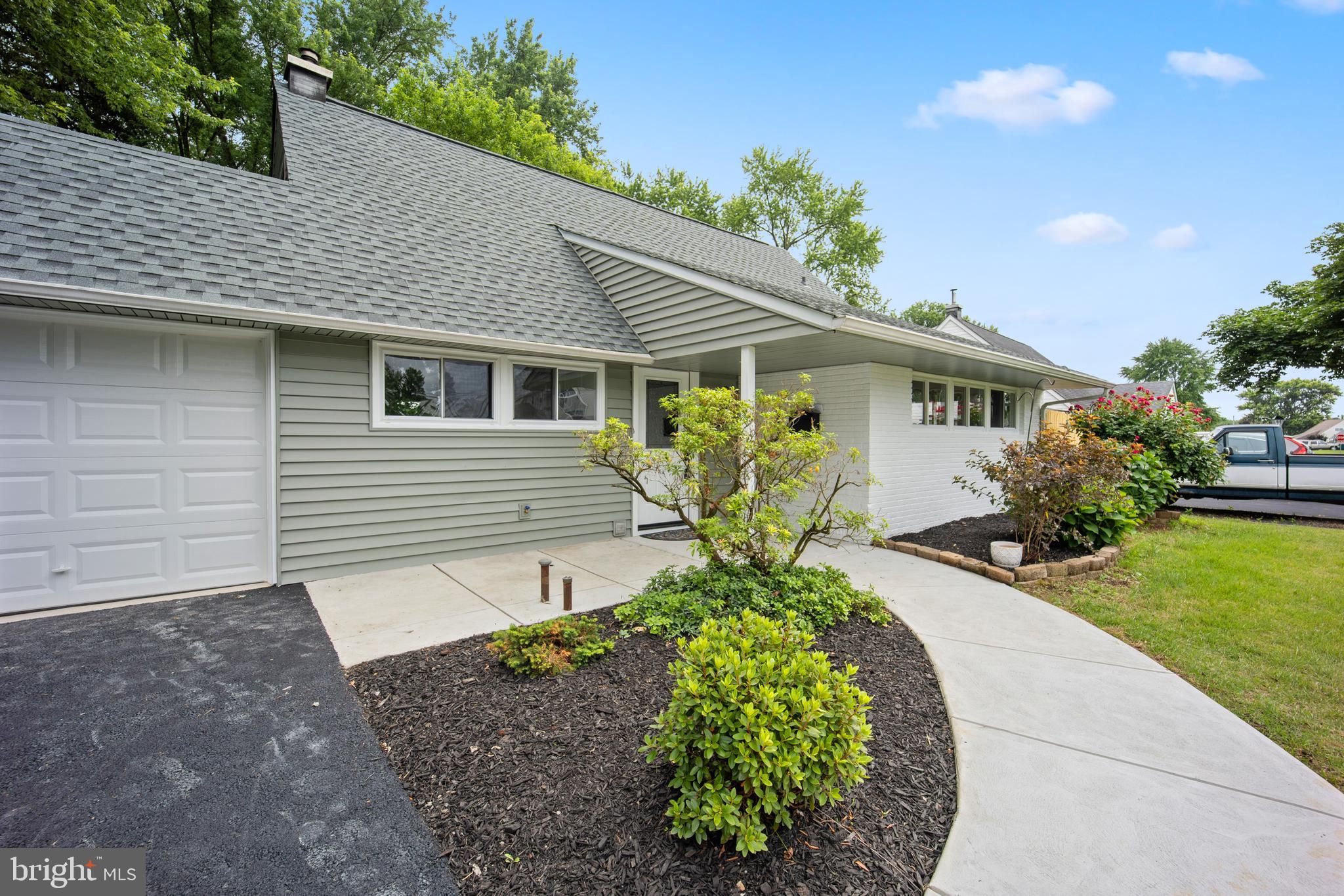116 Hollow Road Levittown, PA 19056 - Photo 33 of 34 Gallery Image 33