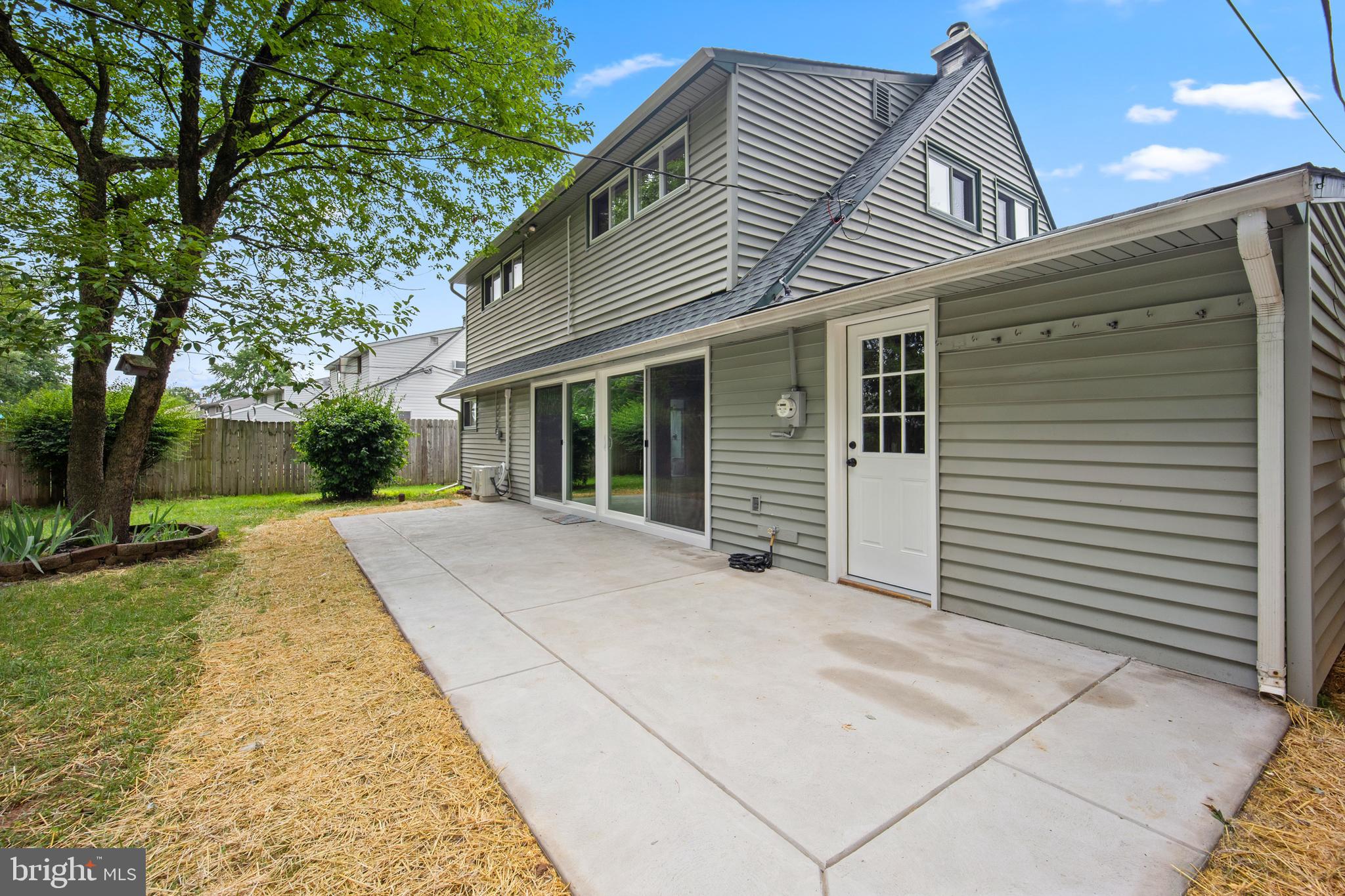 116 Hollow Road Levittown, PA 19056 - Photo 5 of 34 Gallery Image 5