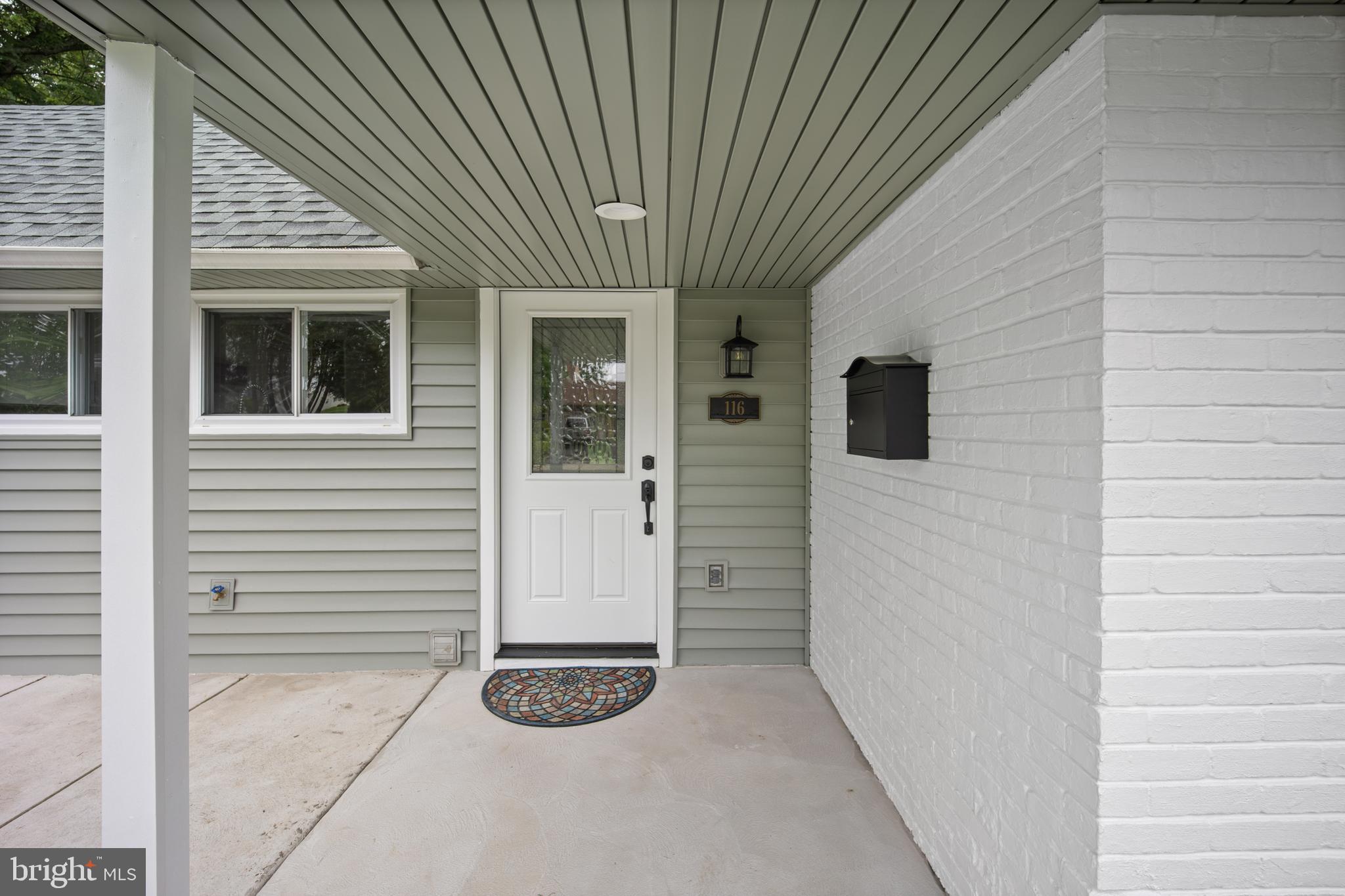 116 Hollow Road Levittown, PA 19056 - Photo 6 of 34 Gallery Image 6