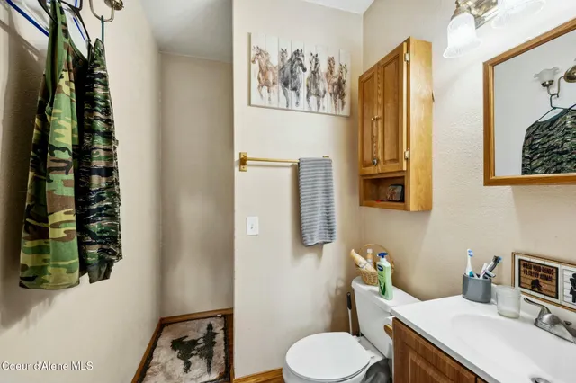 $889,000 | 457619 Highway 95, Careywood, ID 83809