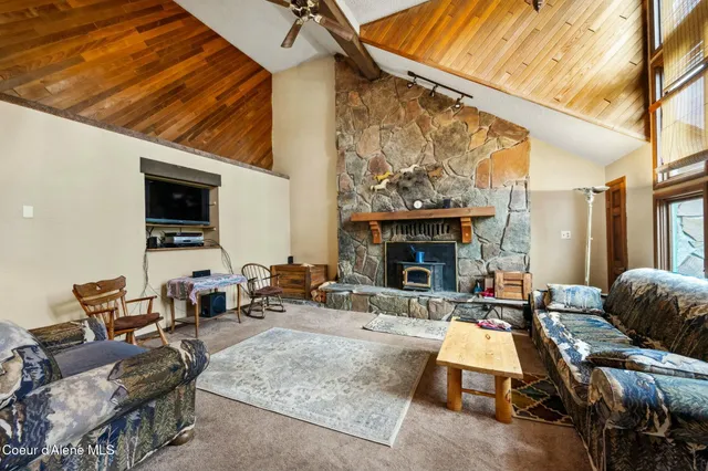 $889,000 | 457619 Highway 95, Careywood, ID 83809