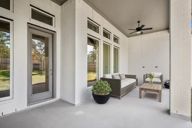 $619,990 | 320 Magnolia Bloom Court, Willis, TX 77318