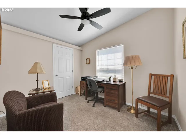 $265,000 | 4055 Royal Avenue, Unit 150, Eugene, OR 97402