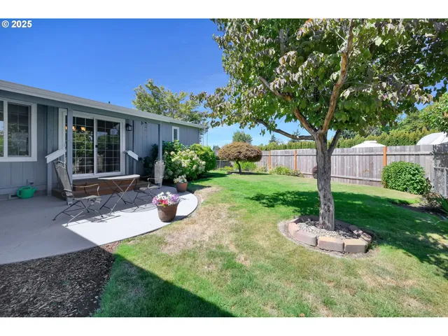 $265,000 | 4055 Royal Avenue, Unit 150, Eugene, OR 97402