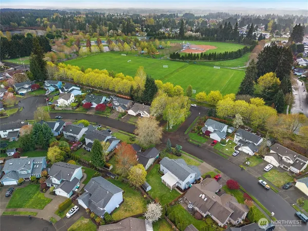 $585,000 | 5464 Park Pl Loop Southeast, Lacey, WA 98503