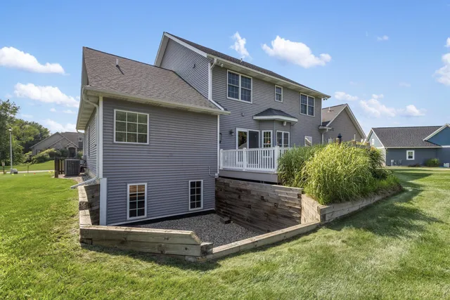 $665,000 | 3700 Oakharbor Street, Kalamazoo, MI 49009