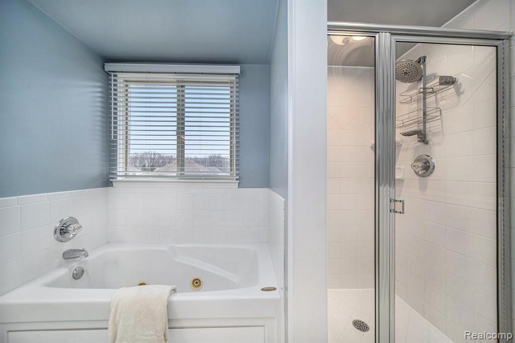 3438 Cascade Circle Rochester Hills, MI 48307 - Photo 19 of 35