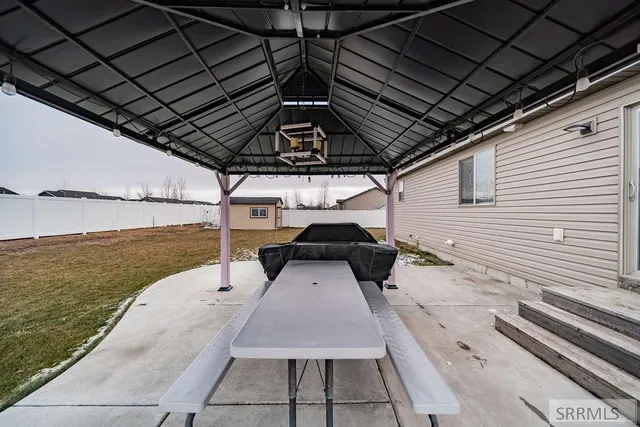 $329,900 | 4099 Deloy Drive, Idaho Falls, ID 83401