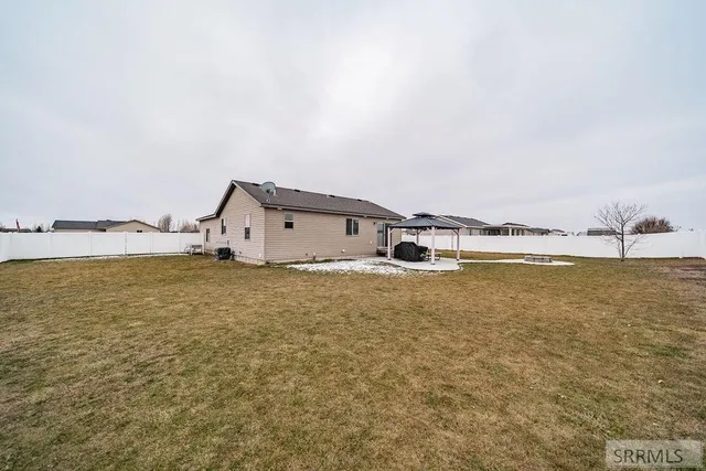 $329,900 | 4099 Deloy Drive, Idaho Falls, ID 83401