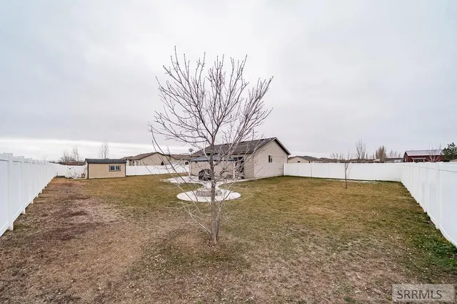 $329,900 | 4099 Deloy Drive, Idaho Falls, ID 83401