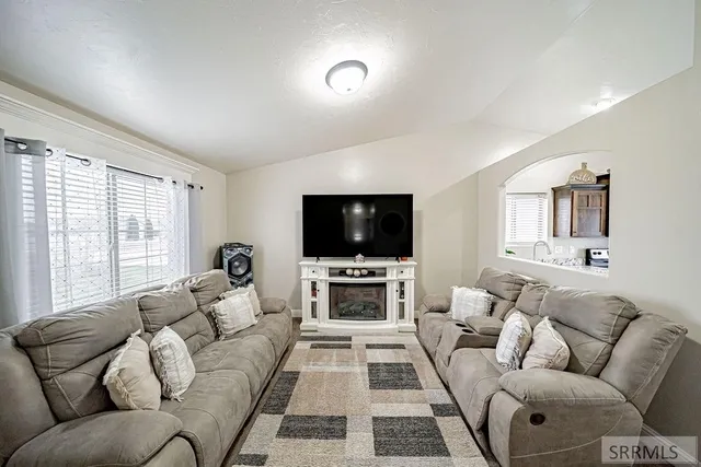 $329,900 | 4099 Deloy Drive, Idaho Falls, ID 83401