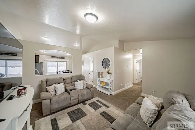 $329,900 | 4099 Deloy Drive, Idaho Falls, ID 83401