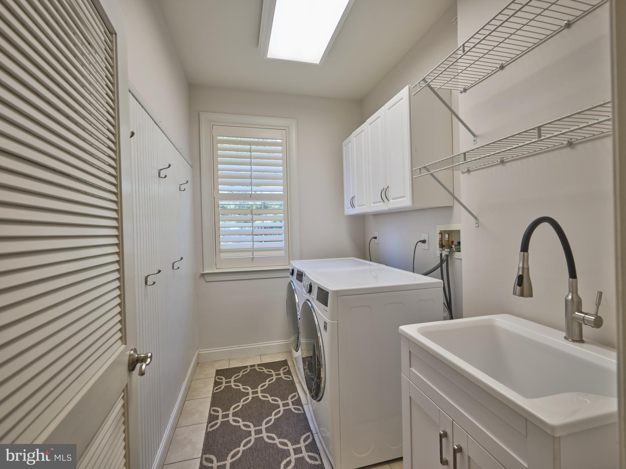 3844 Springtown Road Furlong, PA 18925 - Photo 16 of 46 Laundry room