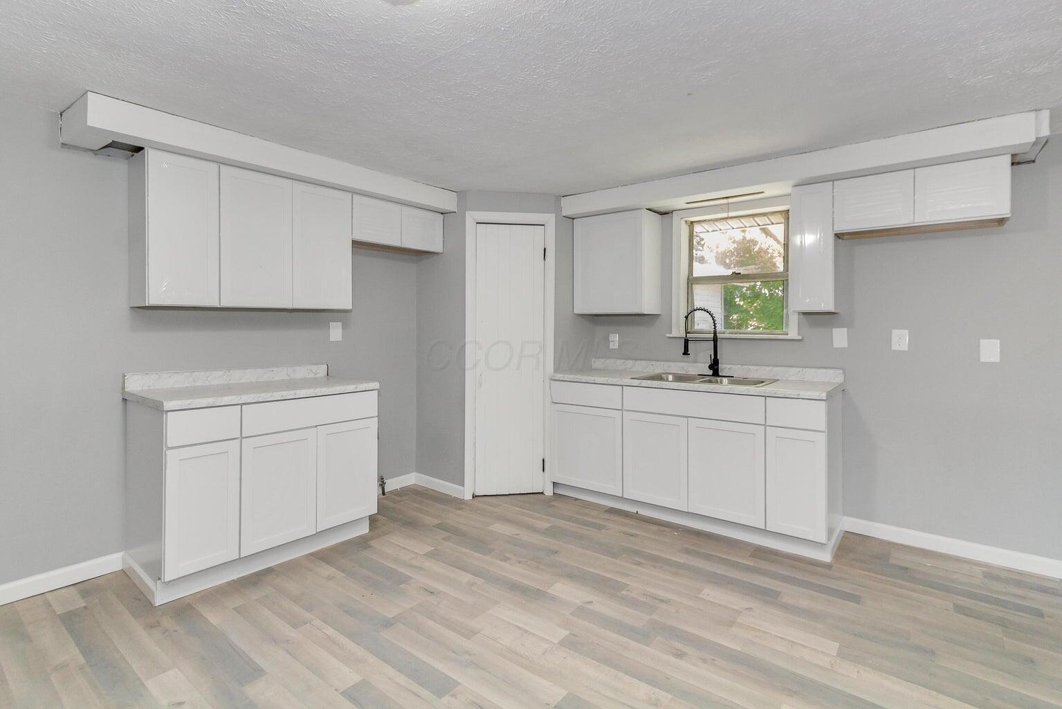 140 North Section Street La Rue, OH 43332 - Photo 3 of 9 20241107211752333576000000-o