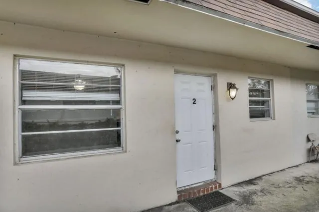 $1,700 | 240 Southeast 9th Avenue, Unit 2, Pompano Beach, FL 33060