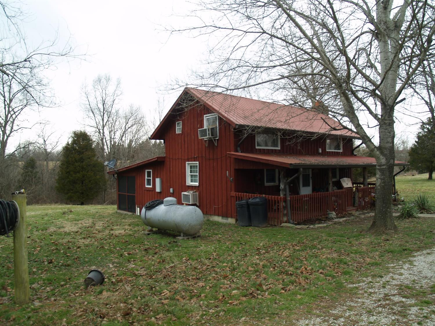 843 Red River Road Irvine, KY 40336 - Photo 6 of 18 Listing Photo