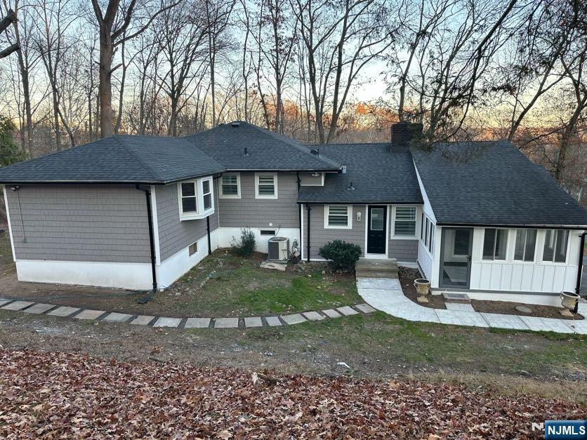 28 Overlook Road Saddle River, NJ 07458 - Photo 2 of 35 a view of a yard in front of a house