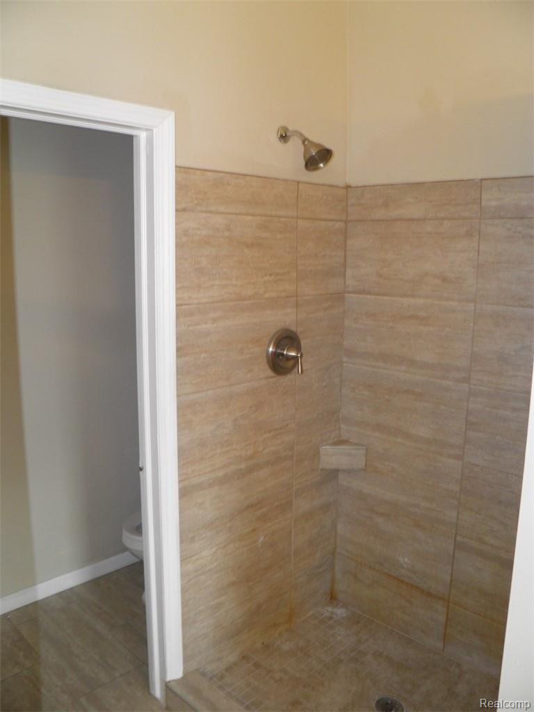 407 Springfield Drive Canton, MI 48188 - Photo 21 of 30 PIC 28.jpg