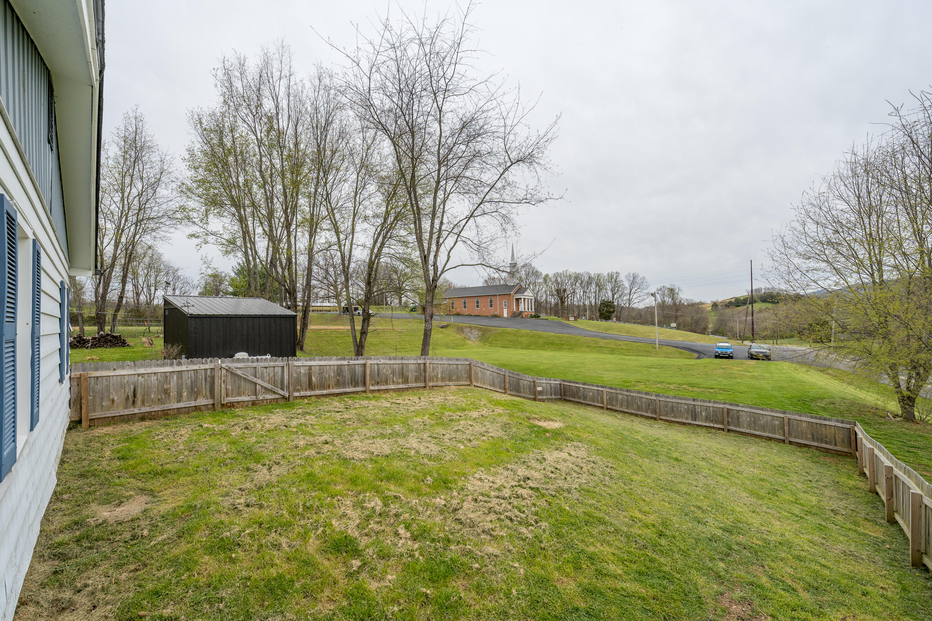 161 Mayberry Road Jonesborough, TN 37659 - Photo 4 of 44 161 Mayberry Rd (4 of 45)