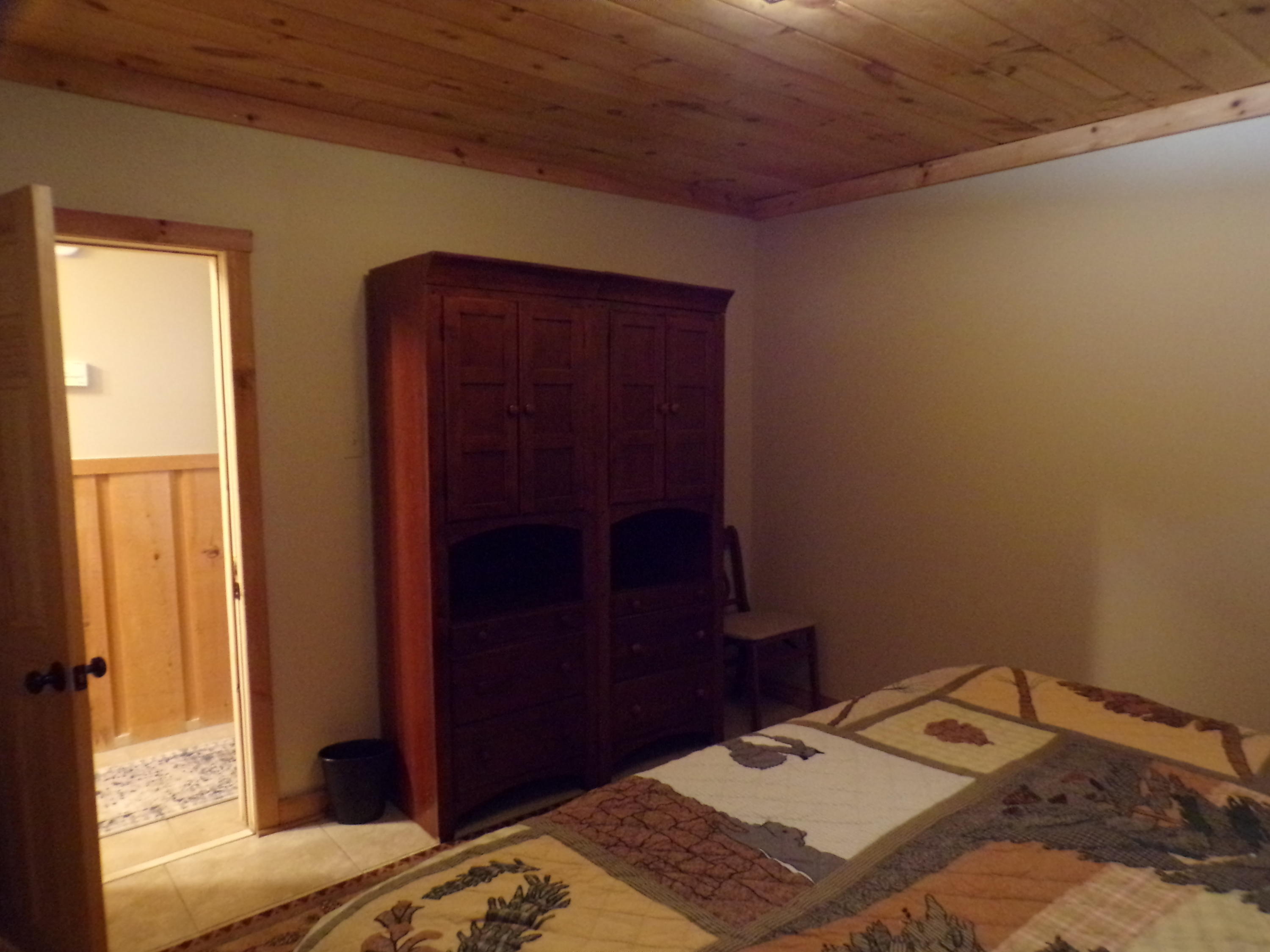 582 Cove Ridge Circle Butler, TN 37640 - Photo 16 of 34 Bedroom 3 View 2