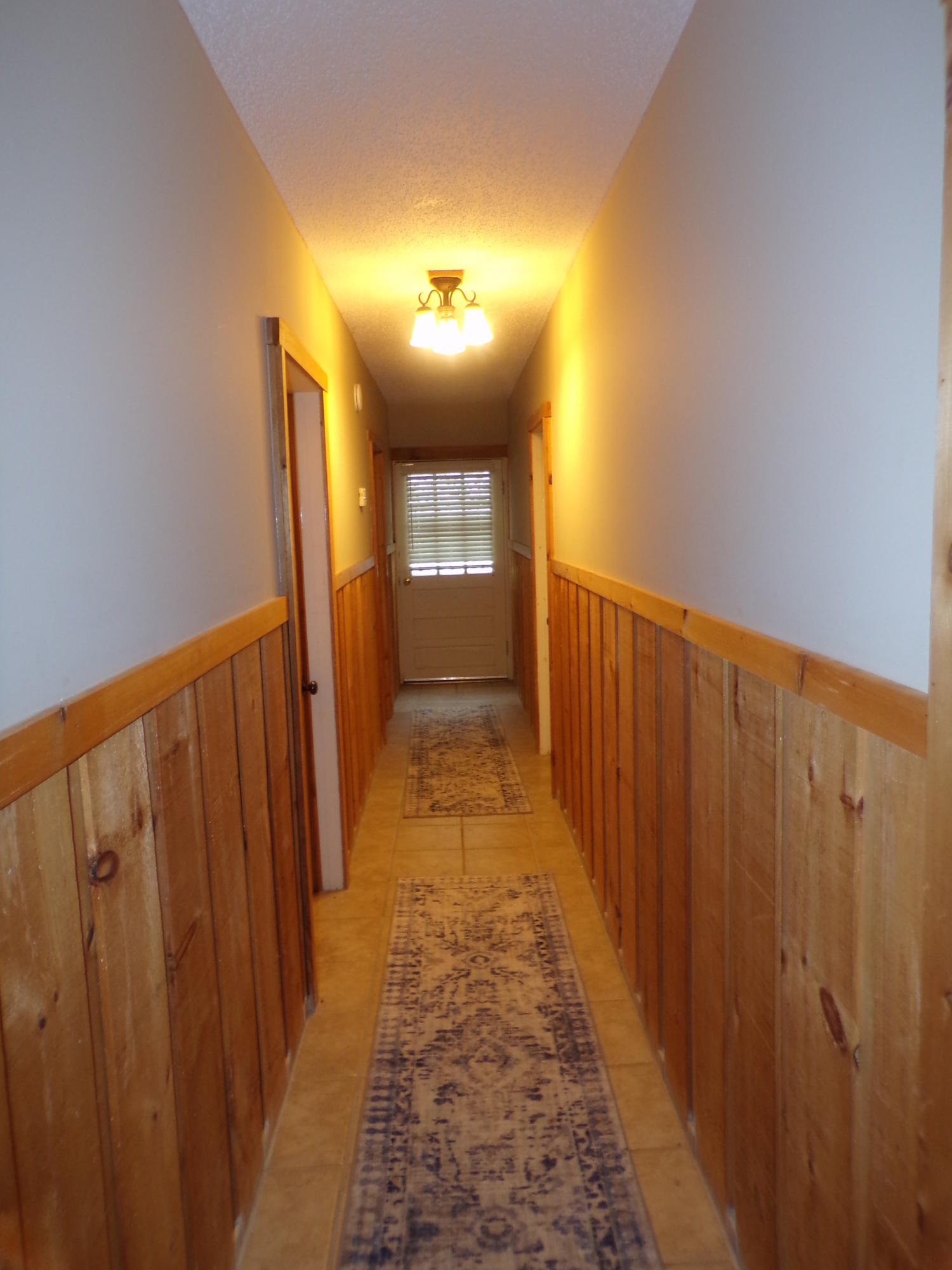 582 Cove Ridge Circle Butler, TN 37640 - Photo 17 of 34 Hallway