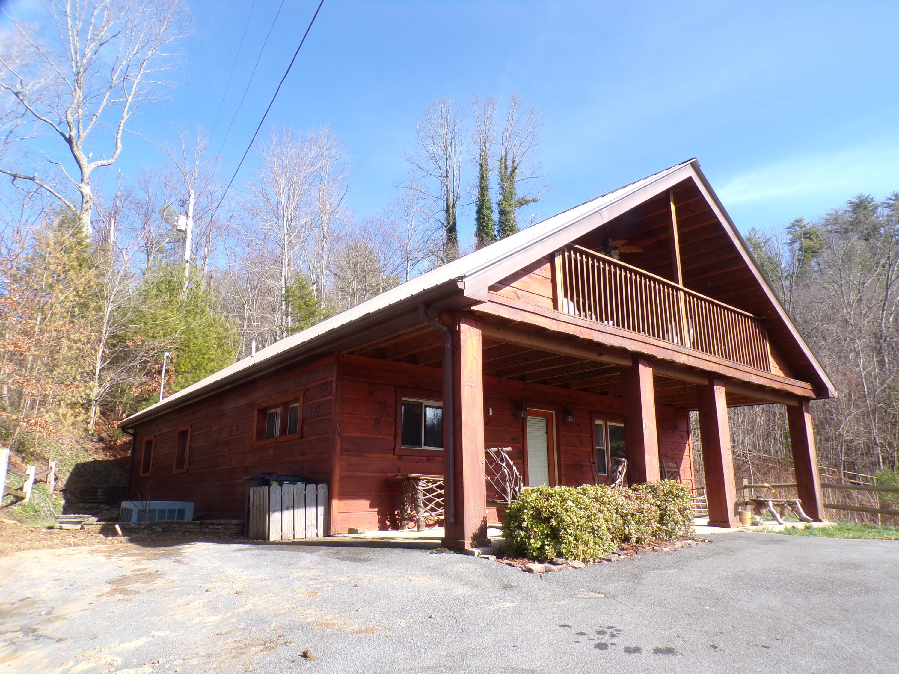 582 Cove Ridge Circle Butler, TN 37640 - Photo 2 of 34 Easy Access