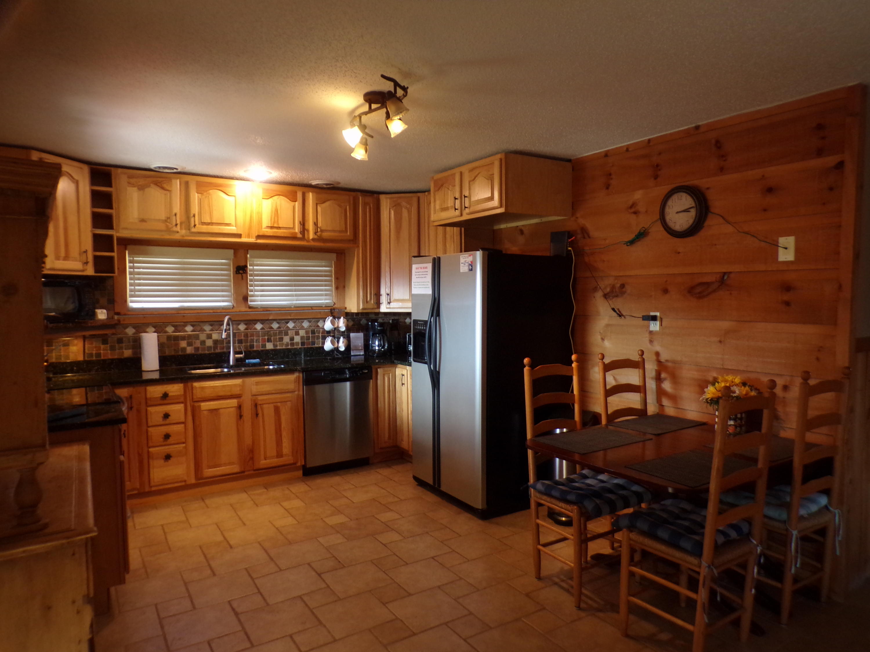 582 Cove Ridge Circle Butler, TN 37640 - Photo 4 of 34 Eat in Kitchen