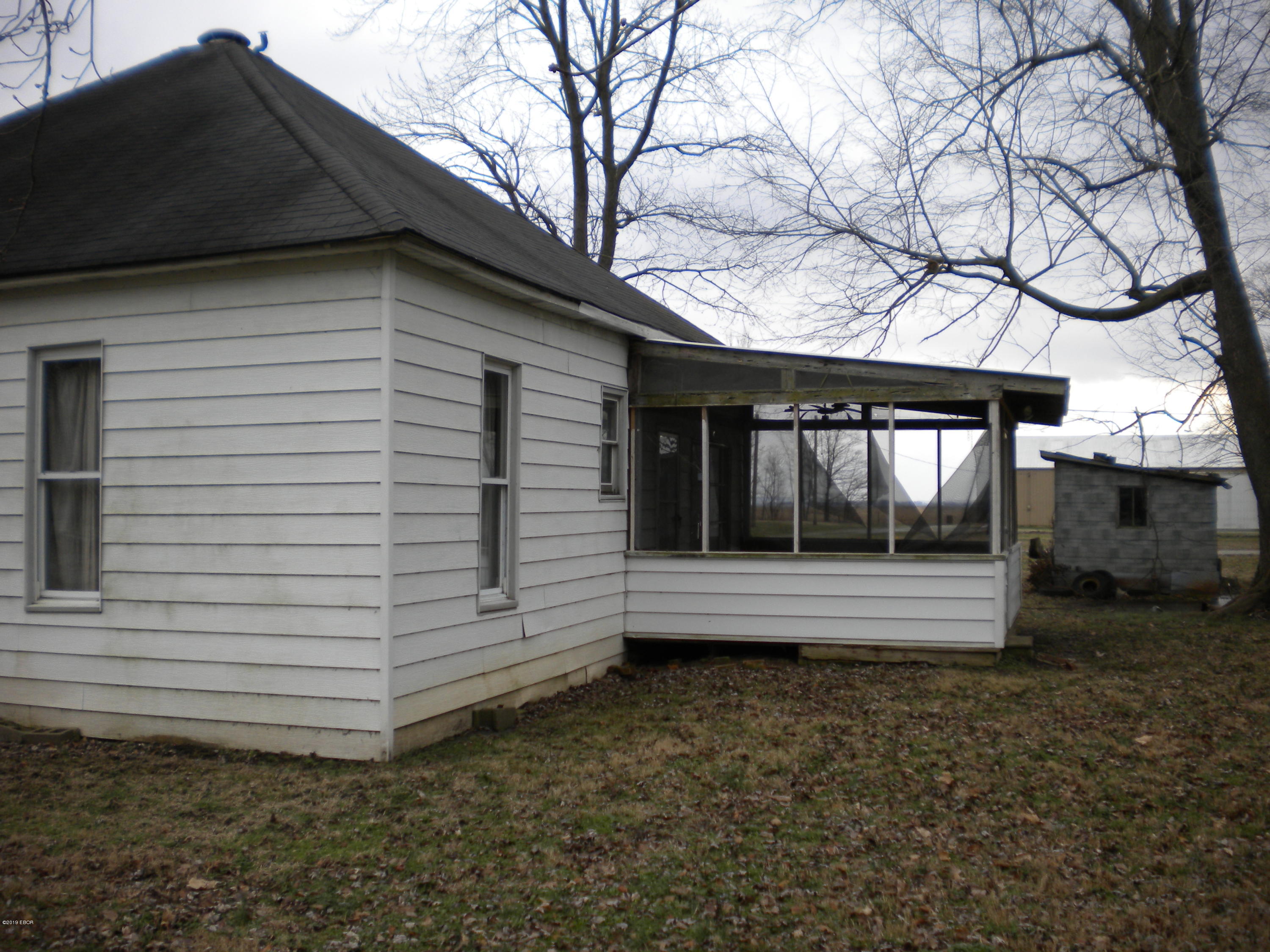 617 South Crawford Street Ridgway, IL 62979 - Photo 5 of 12