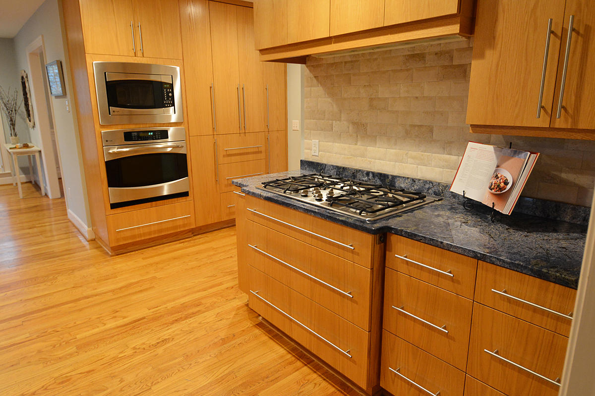 1336 Old Brickyard Road Mount Pleasant, SC 29466 - Photo 16 of 56 1336_old_brickyard_kitchen_02_MLS