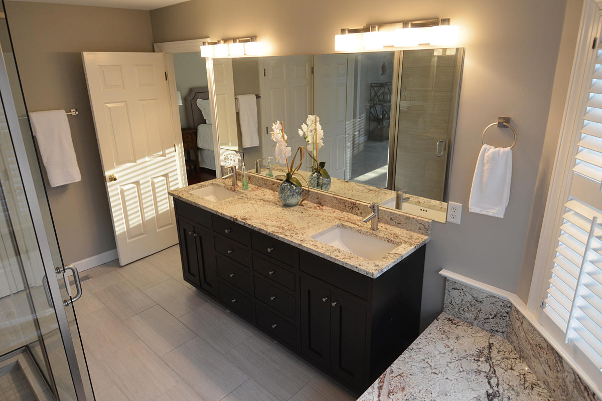 1336 Old Brickyard Road Mount Pleasant, SC 29466 - Photo 22 of 56 1336_old_brickyard_masterbath_03_MLS