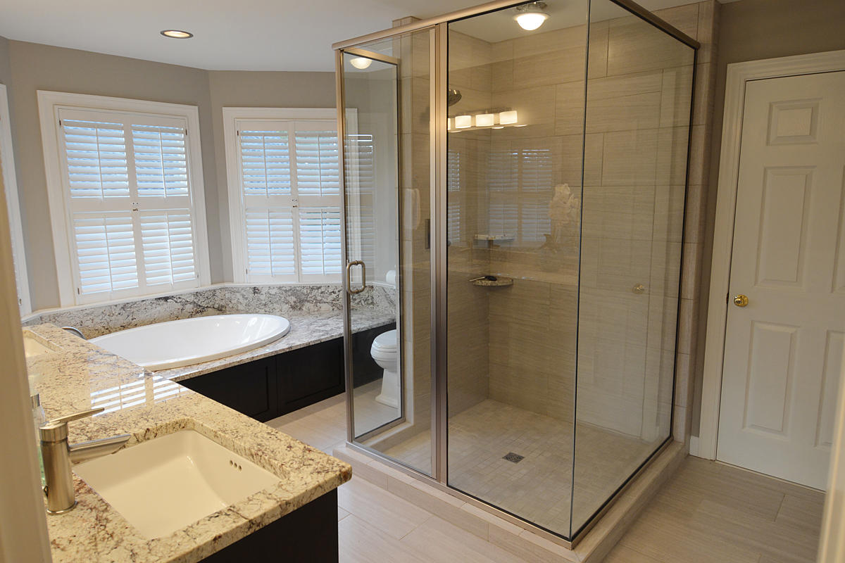 1336 Old Brickyard Road Mount Pleasant, SC 29466 - Photo 23 of 56 1336_old_brickyard_masterbath_04_MLS