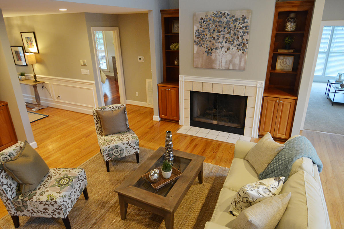 1336 Old Brickyard Road Mount Pleasant, SC 29466 - Photo 5 of 56 1336_old_brickyard_living_055_MLS