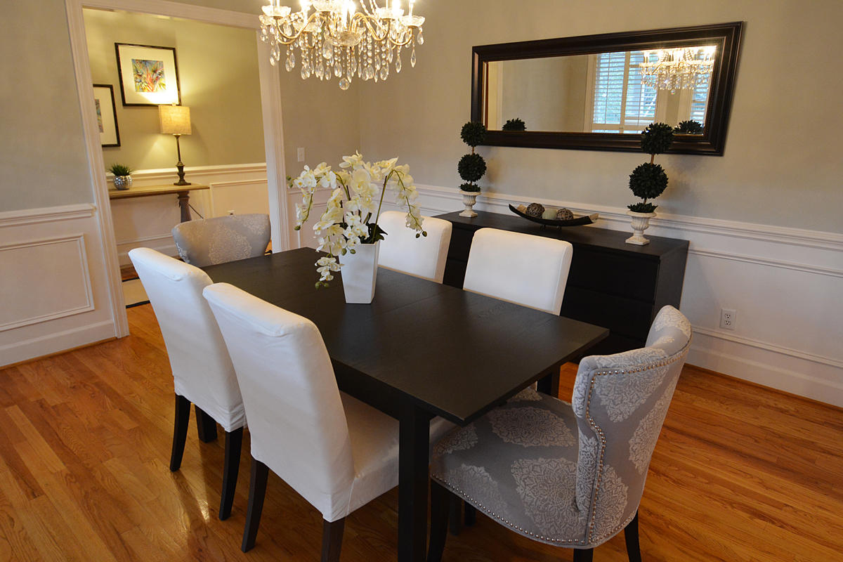1336 Old Brickyard Road Mount Pleasant, SC 29466 - Photo 9 of 56 1336_old_brickyard_dining_02_MLS