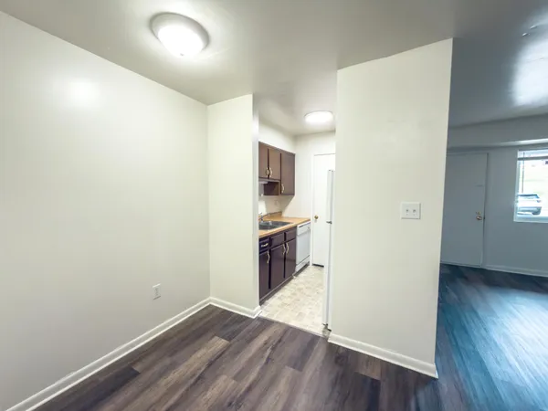 $1,000 | 5137 Overland Drive, Unit E, Roanoke, VA 24018