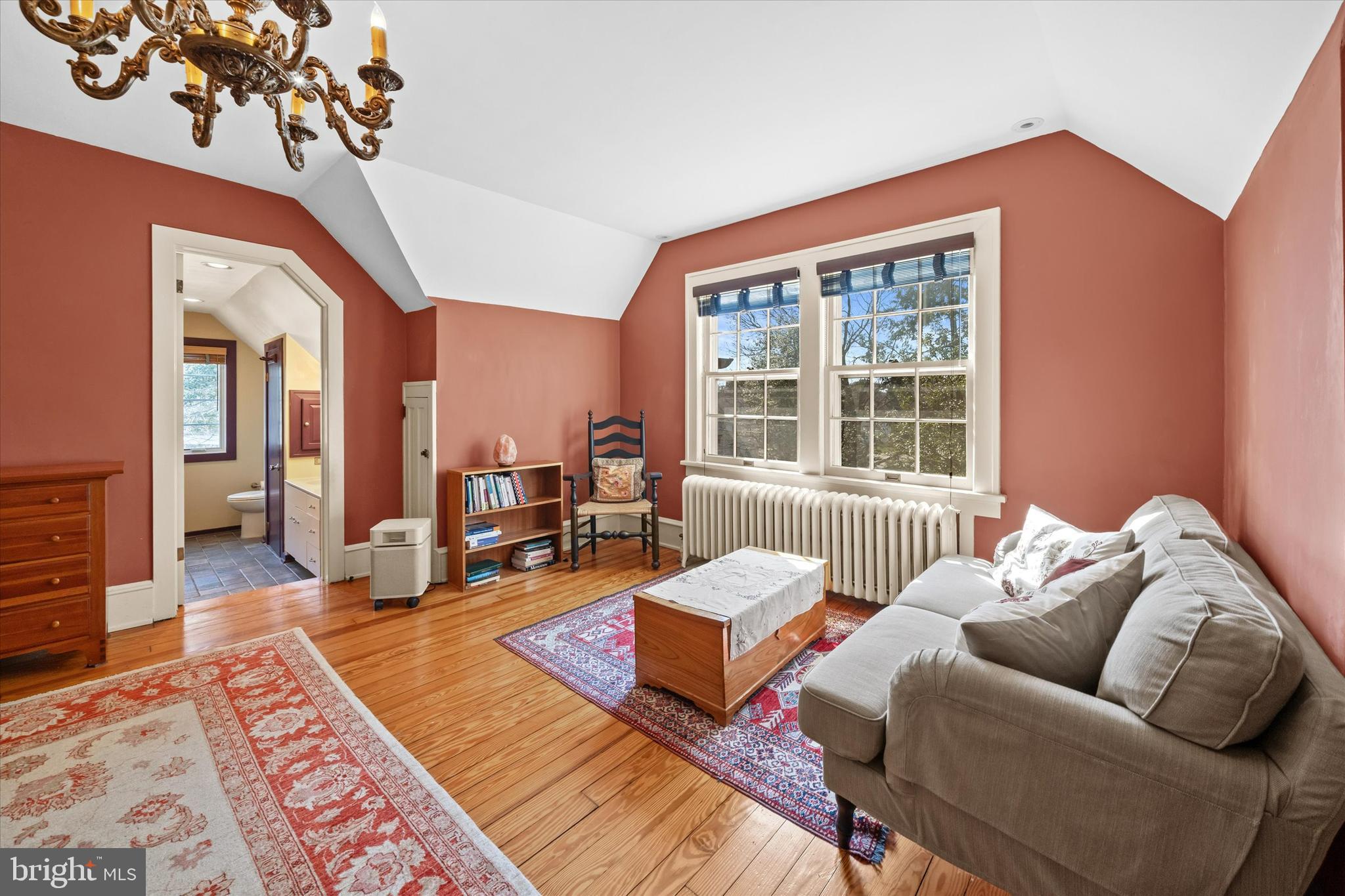 216 Orchard Road Newark, DE 19711 - Photo 47 of 86 Primary sitting area