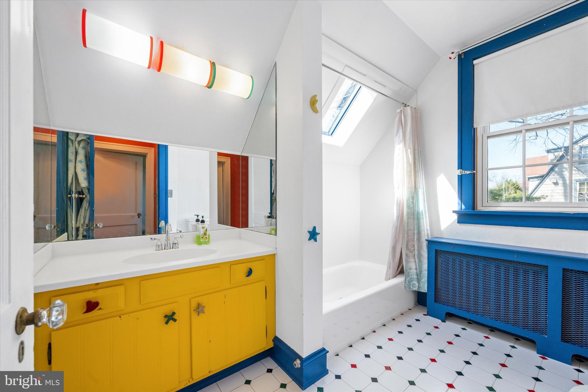 216 Orchard Road Newark, DE 19711 - Photo 56 of 86 Hall Bathroom