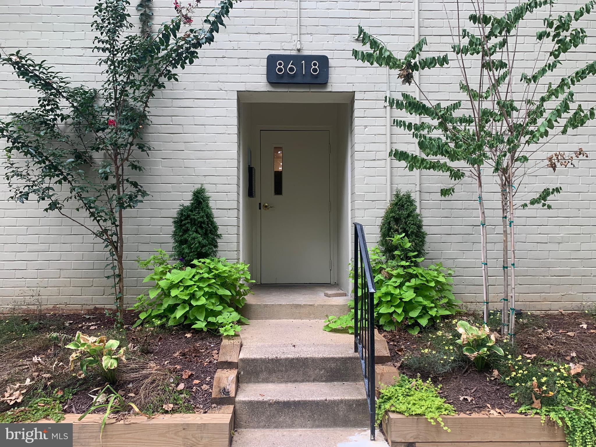 8618 Manchester Road, Unit 2 Silver Spring, MD 20901 - Photo 6 of 39 Community beautifully landscaped.