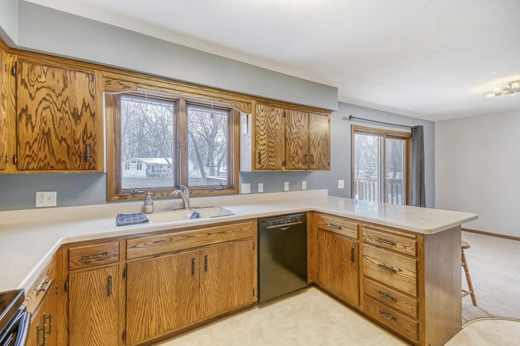 124 Oak Ridge Drive Delano, MN 55328 - Photo 12 of 28