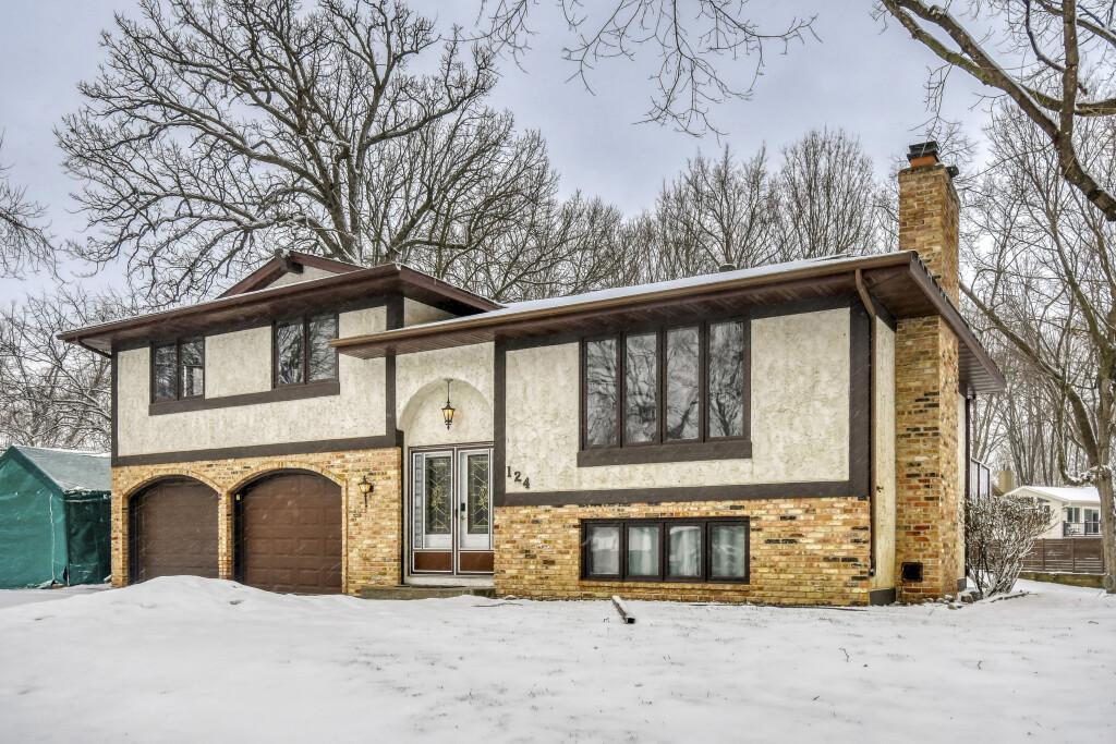 124 Oak Ridge Drive Delano, MN 55328 - Photo 2 of 28